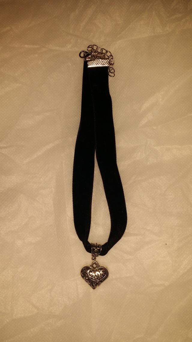 [41 OFF] 2021 Heart Black Cloth Choker Necklace In BLACK DressLily